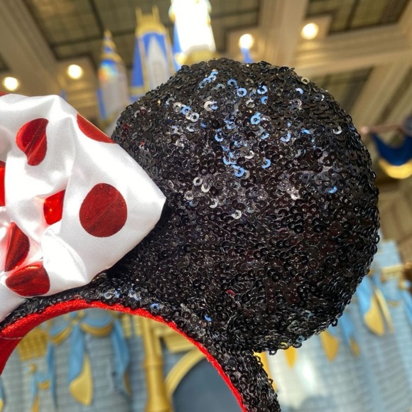 Sequined Polka Dot Minnie Mouse Ear Headband - Picture 5 of 9